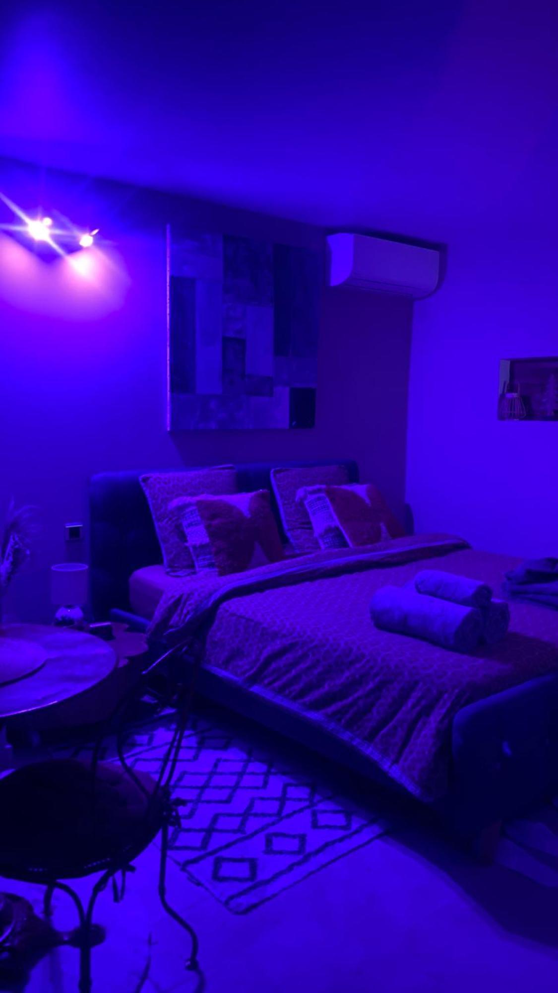 Le Cocoon Lodge Du Gapeau & Massage Solliès-Pont Екстериор снимка